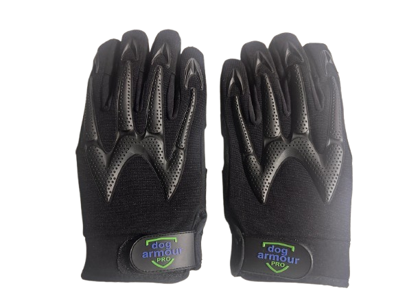 FlexGuard Evo Gloves 1 Image of the IronShield PRO Gloves, designed with impact guards, cut-resistant layers, and reinforced materials to deliver maximum safety in demanding industrial environments.